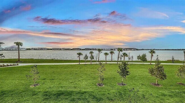 Building Photo - 3bd Townhouse w/ Stunning Waterfront View at Waterside