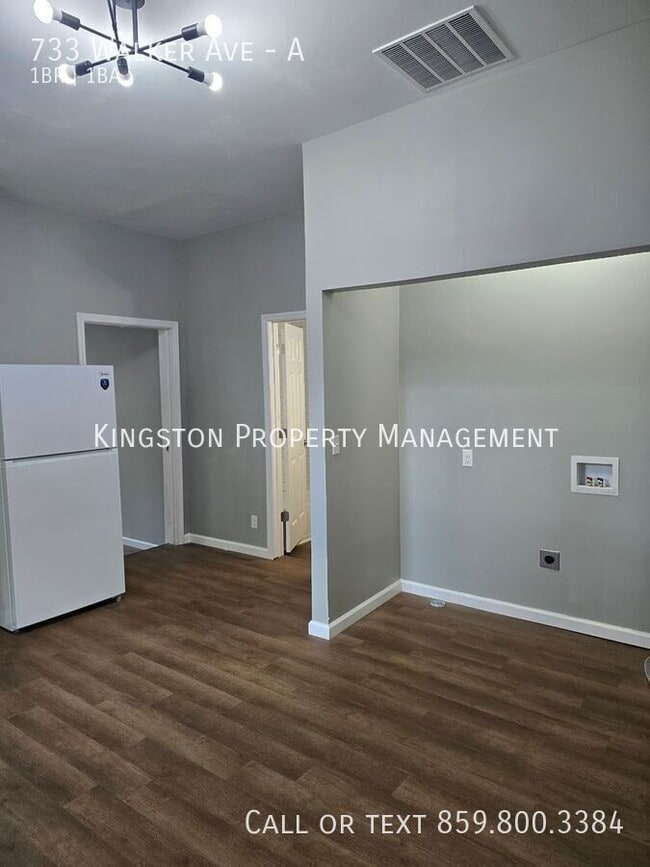 Building Photo - 733 Walker Ave