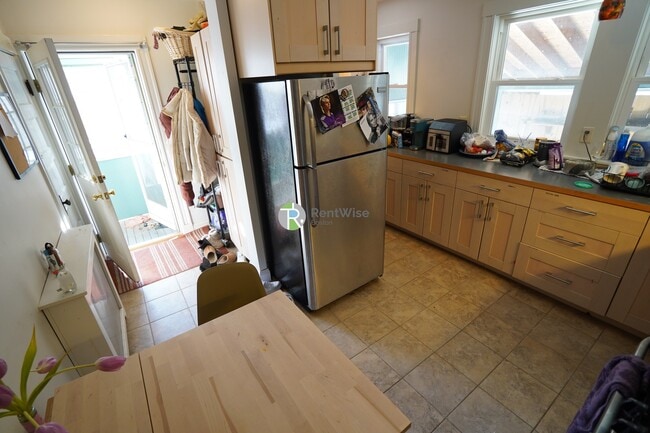 Foto del edificio - 22 Edison Ave