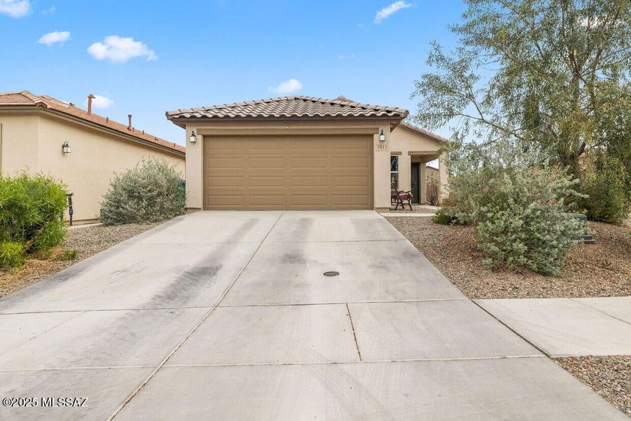 Foto principal - Beautiful Home in Rancho Sahuarita!