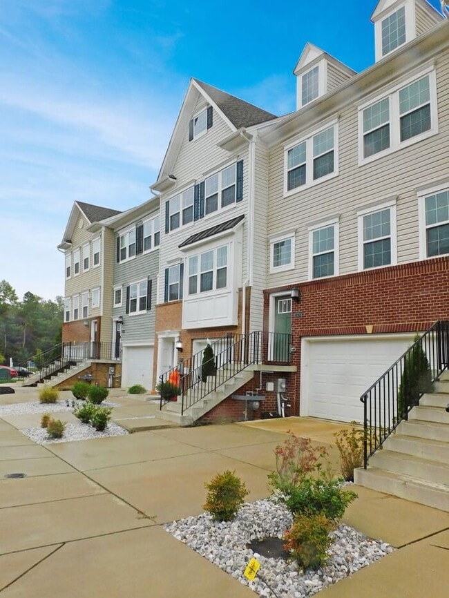 Building Photo - 23773 Myrtle Glen Way