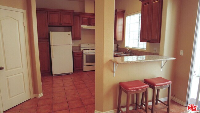 Building Photo - 4057 W 147th St