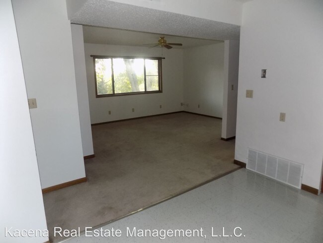 Building Photo - 285 Juniper Ct