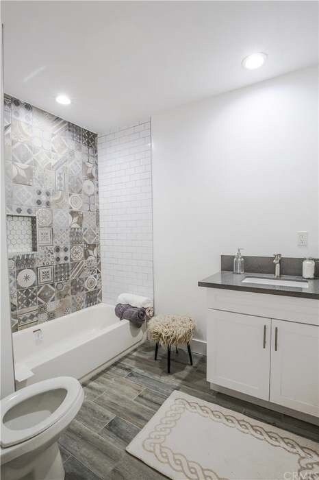 Foto del edificio - 2203 W 75th St