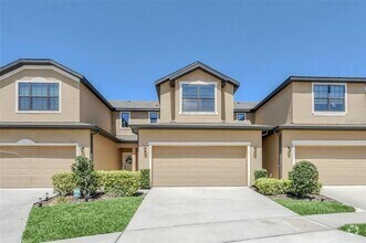 Building Photo - 2471 Seven Oaks Dr