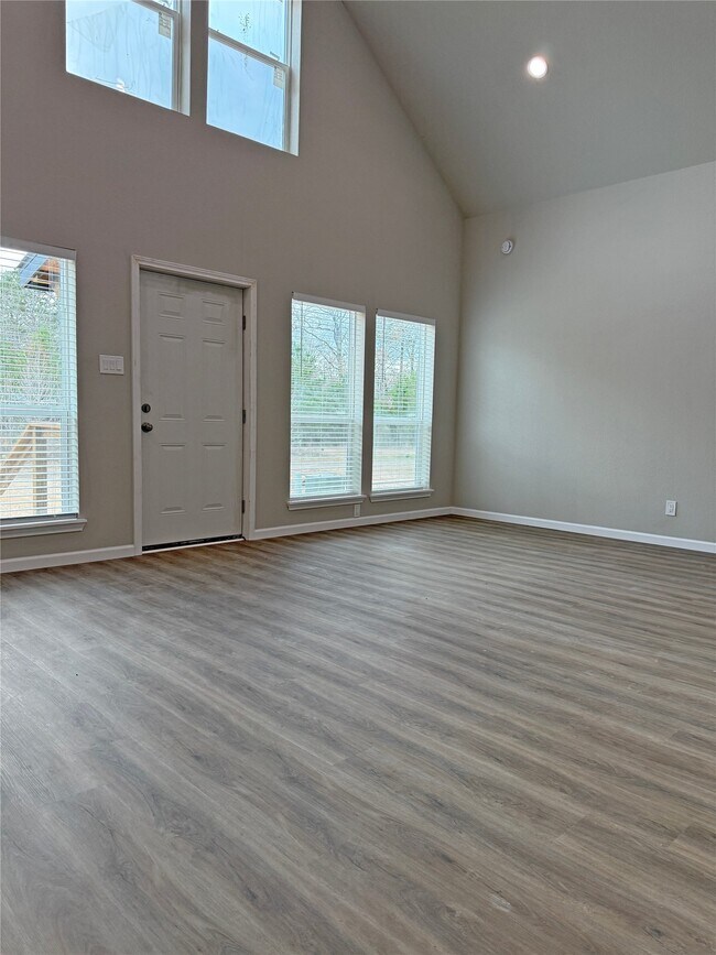 Building Photo - 81 Willow Oak Ln