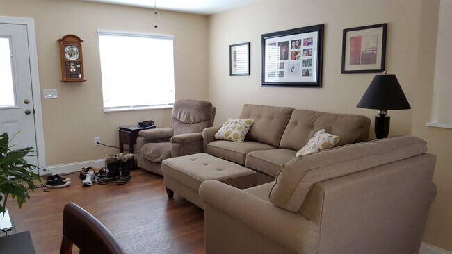 Foto del edificio - 3 Bedroom Duplex