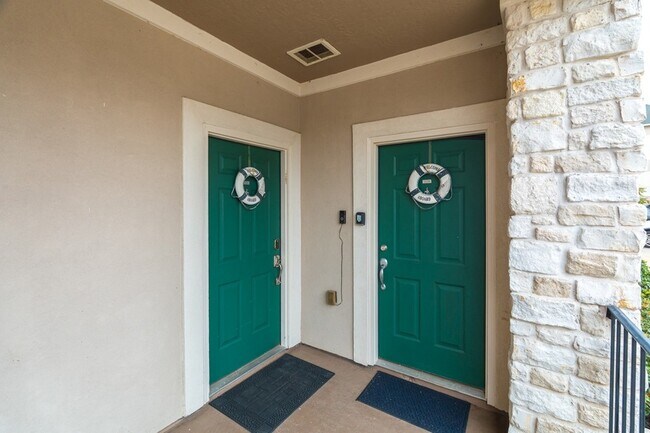Foto del edificio - 7039 Kingston Cove Ln