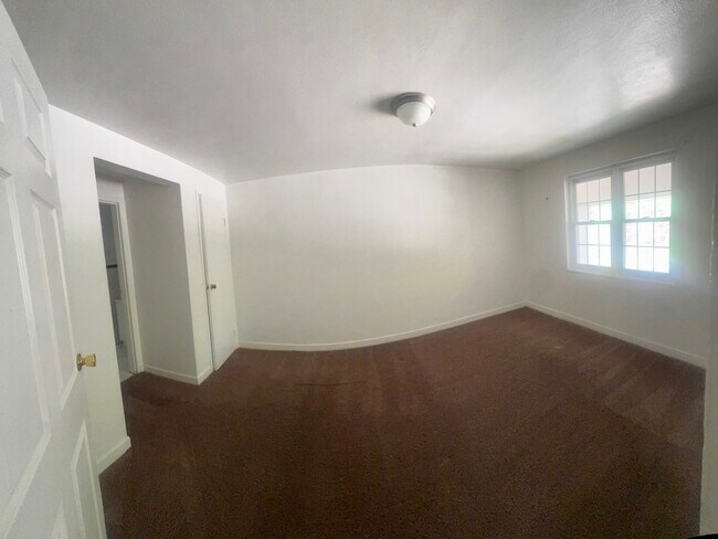 Foto del edificio - 921 N Prairie Ave