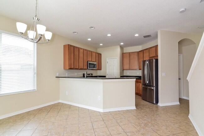 Foto del edificio - 8322 Deerland Bluff Ln