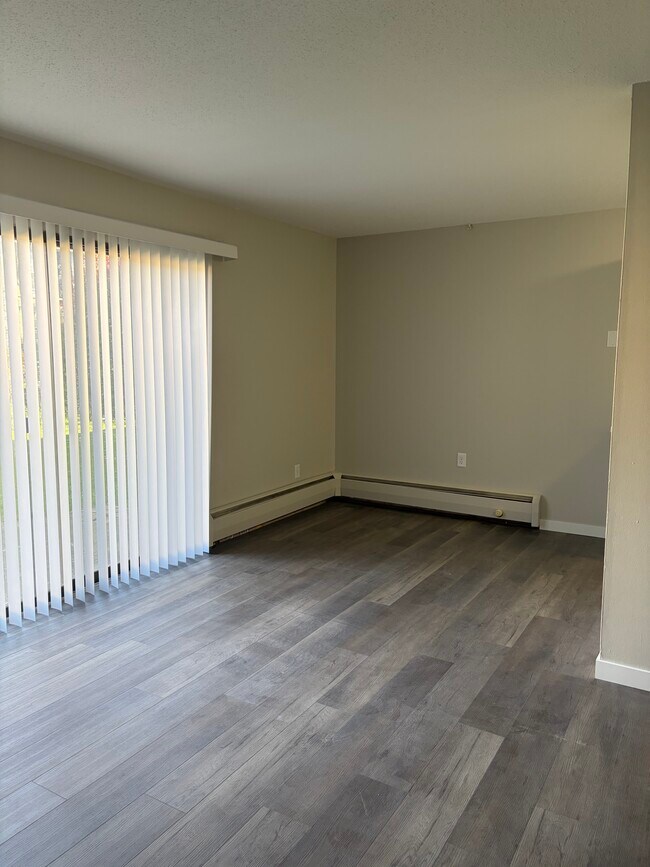 Foto del edificio - 1025 Smetana Rd