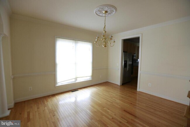 Foto del edificio - 2339 Sandburg St