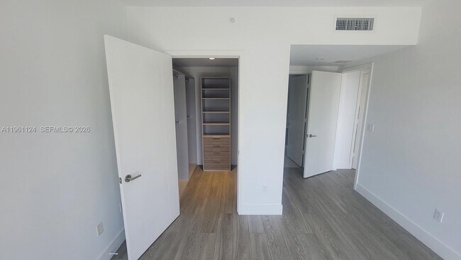 Foto del edificio - 1010 SW 2nd Ave