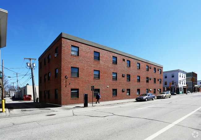 Building Photo - Lake Avenue Apartments