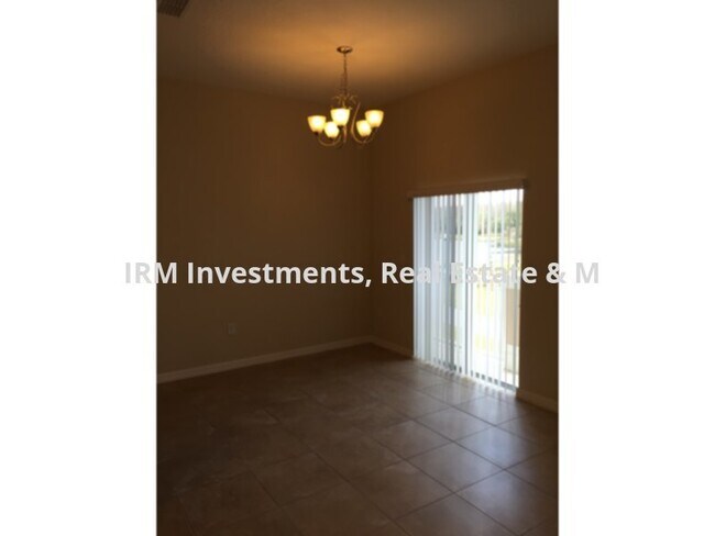Foto del edificio - 2 bed 2 bath 1 Car  Garage townhome