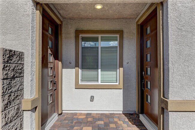 Building Photo - 222 Palisade Fls Ave