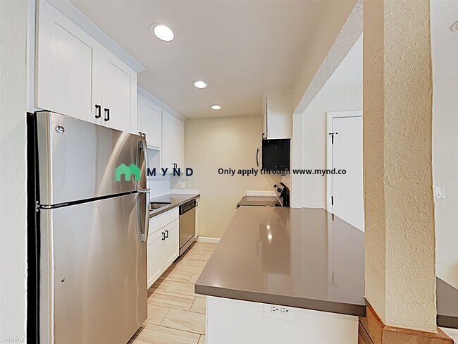 Building Photo - 1 br, 1 bath  - 2222 I St Apt 2