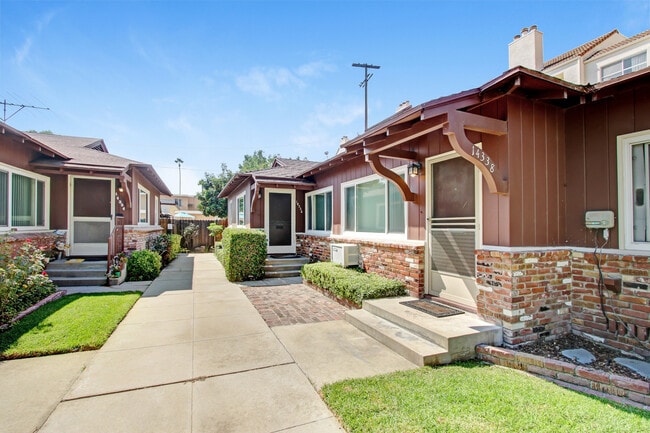 Building Photo - 14338 Albers St