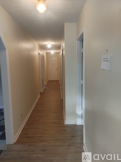 Foto del edificio - 464 Bussey Ave