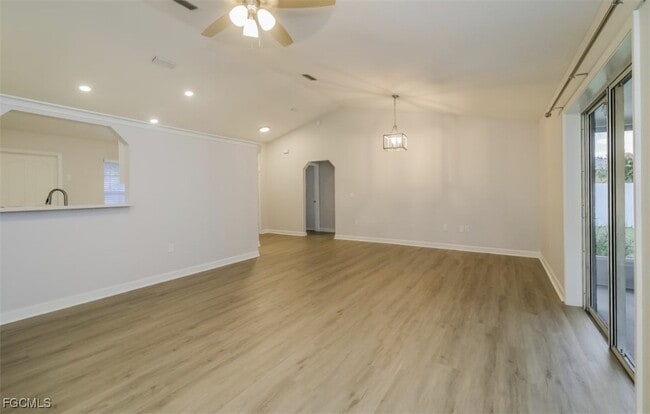 Foto del edificio - 3919 SE 2nd Pl