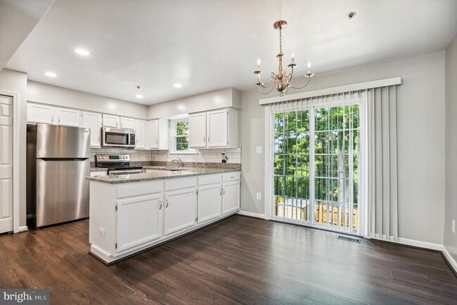 Foto del edificio - 1652 Willowwood Ct
