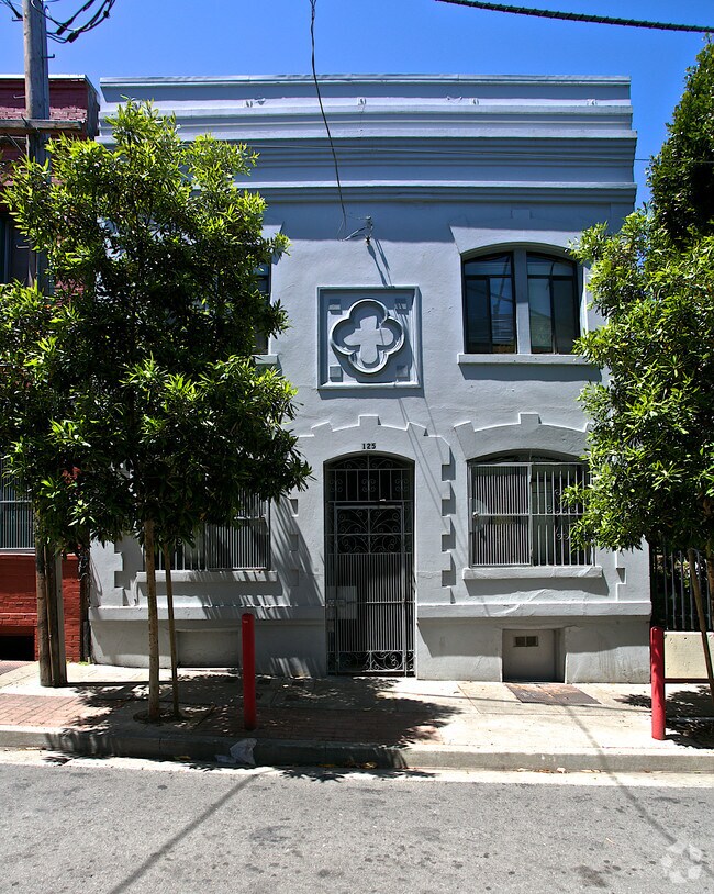 Foto del edificio - 125 Trenton St
