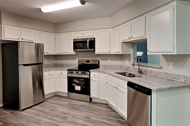 Foto del edificio - 3438 Havershire Dr