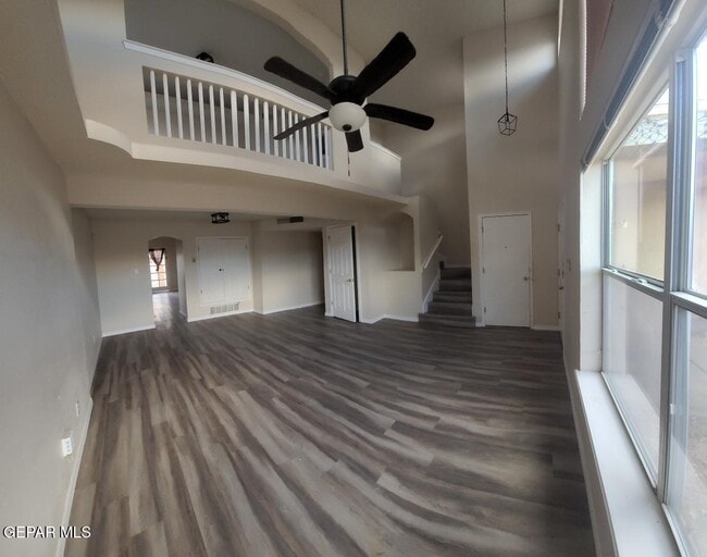 Building Photo - 10340 Valle Suave Dr