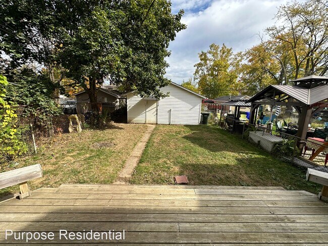 Building Photo - 2 br, 1 bath House - 334 S. Burgess Ave