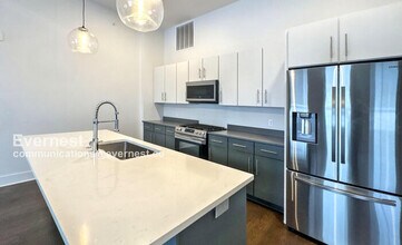 Building Photo - 1801 2nd Ave N