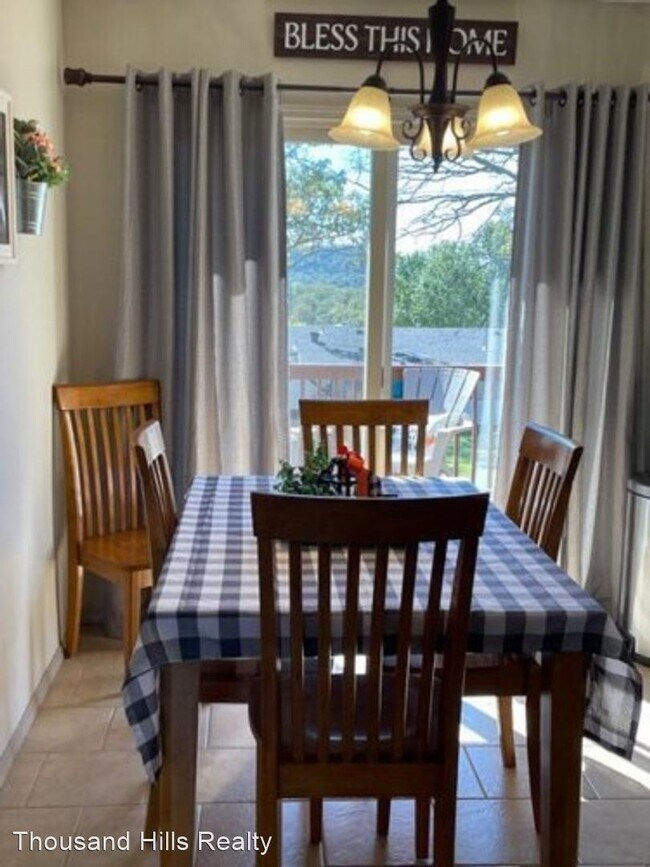 Foto del edificio - 3 br, 2 bath House - 221 Plaza Drive
