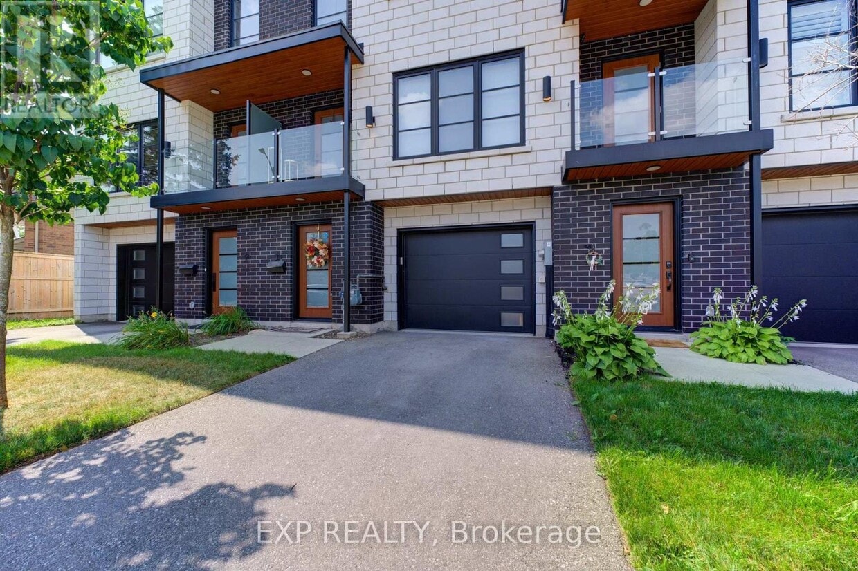 Primary Photo - 3 Spring Ln