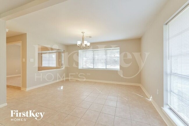 Foto del edificio - 214 Oakwood Dr