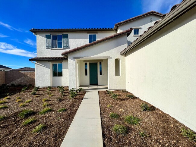 Foto del edificio - 5 Bedroom home with FULL MOTHER IN LAW SUI...