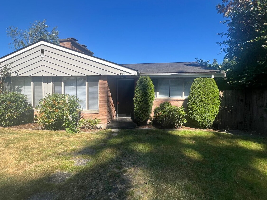 Primary Photo - Girgis Duplex