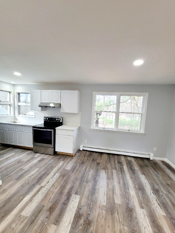 386388 Moose Hill Rd Unit 1, Monroe, CT 06468 Room for Rent in