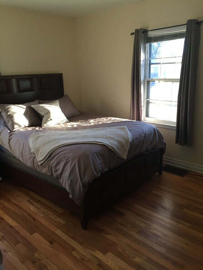 Dormitorio de arriba n.º 1 - 3131 Milwaukee St