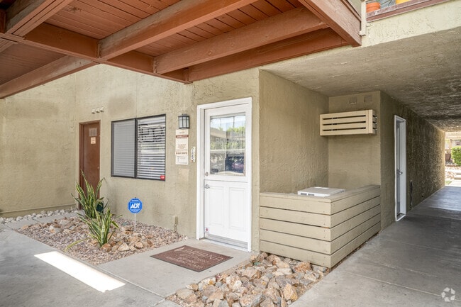 Leasing Office - Ariana at El Paseo Boutique Apartment Homes