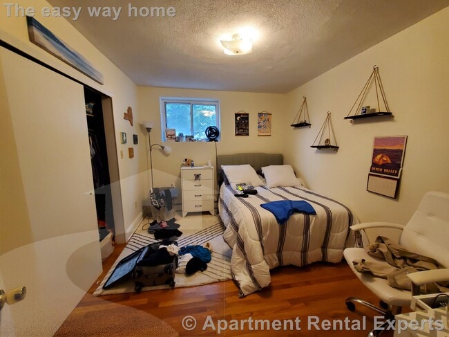 Photo - 10 Winter St Apartment