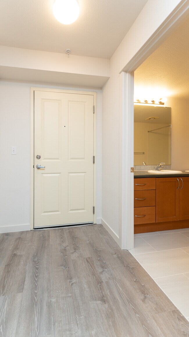 Foto del edificio - 118 107th Ave NE