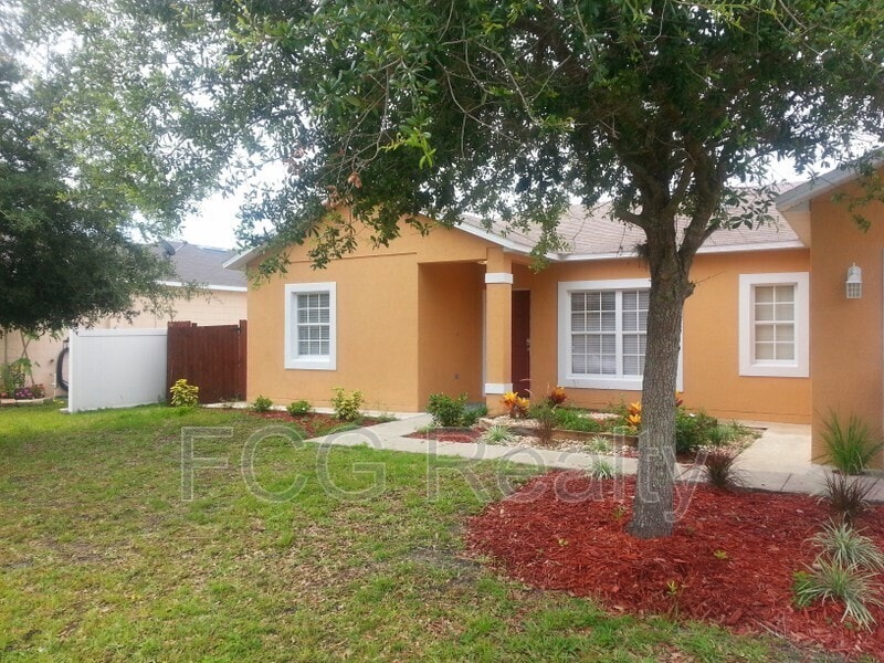 Photo - 325 Marquee Dr