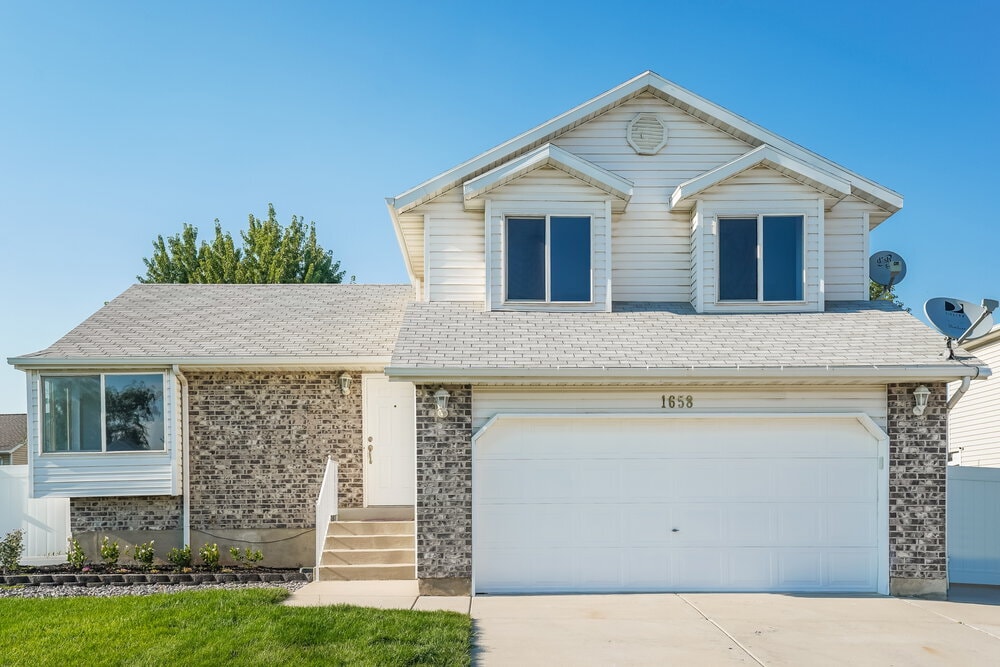 Primary Photo - 1658 W 8430 S