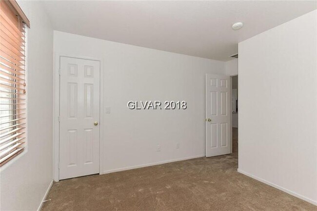 3rd Bedroom With Walk in Closet - 5737 N Wizard Wand St