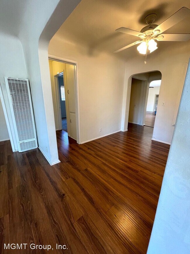 Building Photo - 3 br, 1.5 bath House - 1100 N Evergreen St