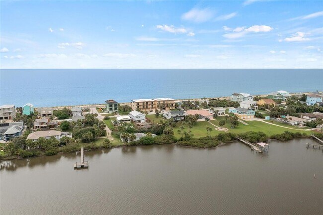 Foto del edificio - 2127 N Ocean Shore Blvd