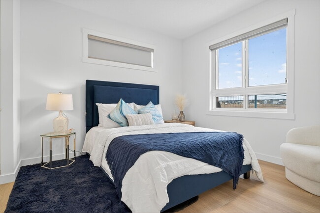 Building Photo - 2910 66 St SW