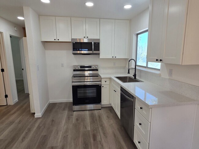 Building Photo - 24508 Hwy 108 Unit 2