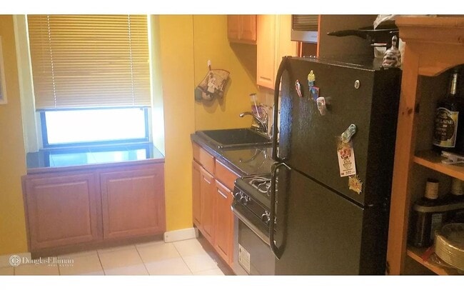 Building Photo - 409 Edgecombe Ave