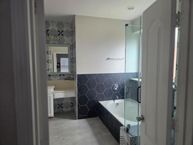 Foto del edificio - 24302 Cornell Park Ln