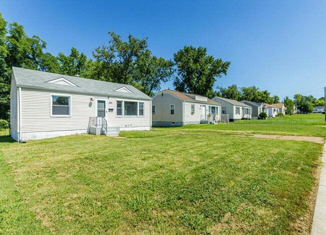 Building Photo - 8135 Myrick St